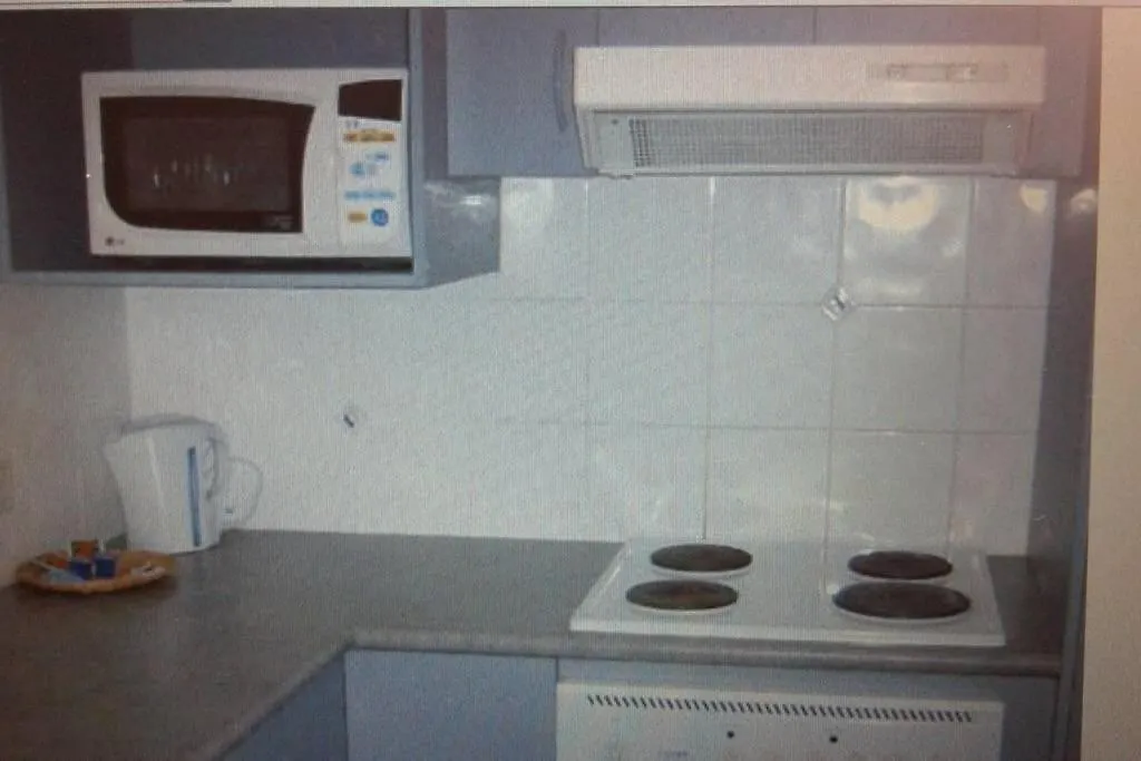 Surfers Paradise - 1 Bedroom Fully Furnished Apt Gold Coast